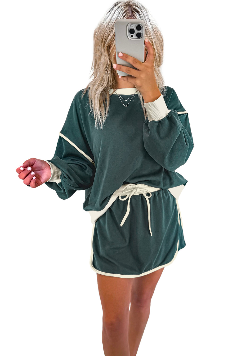 Evergreen Color Contrast Loose Pullover and Lace-up Waist Skort Set